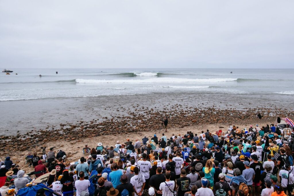 WSL tem premiação com valores iguais para homens e mulheres desde 2019. Foto: Divulgação World Surf League.