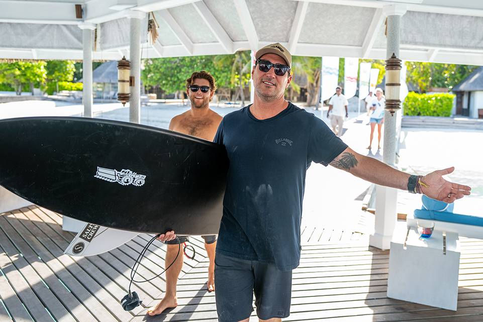 Joel Parkinson e Conner Coffin, Four Seasons Surfing Champions Trophy 2023, Sultan´s, Maldivas. Foto: Divulgação Four Seasons