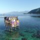 Organizadores das Olimpíadas planejam substituir tradicional torre de madeira em Teahupoo, Tahiti, por estrutura de alumínio estimada em 25 milhões de reais. Foto: WSL