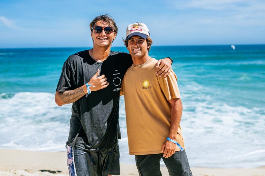 Imaikalani deVault e Eli Hanneman, Corona Saquarema Pro 2023, Challenger Series da World Surf League (WSL), Praia de Itaúna, Saquarema (RJ). Foto: WSL / Thiago Diz