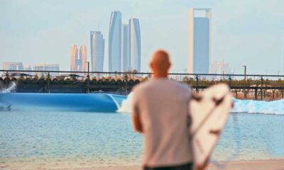 Kelly Slater lança a nova piscina de ondas Surf Abu Dhabi. Foto: Reprodução