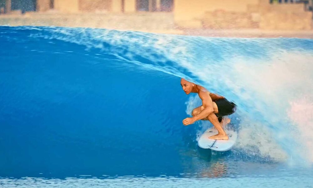 Kelly Slater lança a nova piscina de ondas Surf Abu Dhabi. Foto: Reprodução