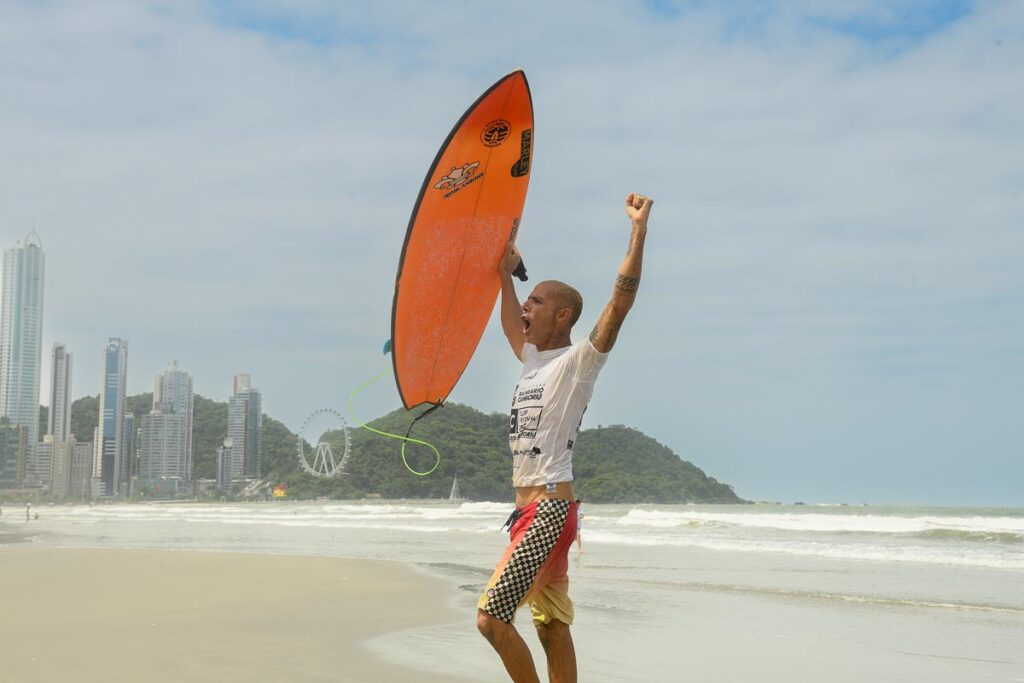 Júnior Rocha, BC Surf Festival 2023, Praia Central, Balneário Camboriú (SC), Santa Catarina, Circuito Brasileiro de Surf Master 2023, CBSurf. Foto: Marcio David