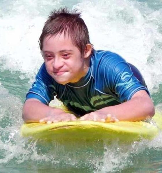Encontro Nacional de Surf Adaptado oferece oficinas esportivas e atividades de integração e lazer para pessoas com deficiência física ou intelectual. Foto: Divulgação