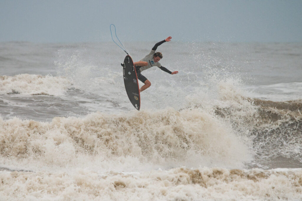 Ryan Kainalo, Taça Brasil 2024, campeão nacional, circuito de acesso, surfe brasileiro, Praia dos Molhes, Torres RS, nova geração do surfe, Ryan Kainalo (SP). Foto: David Castro / CBSurf.