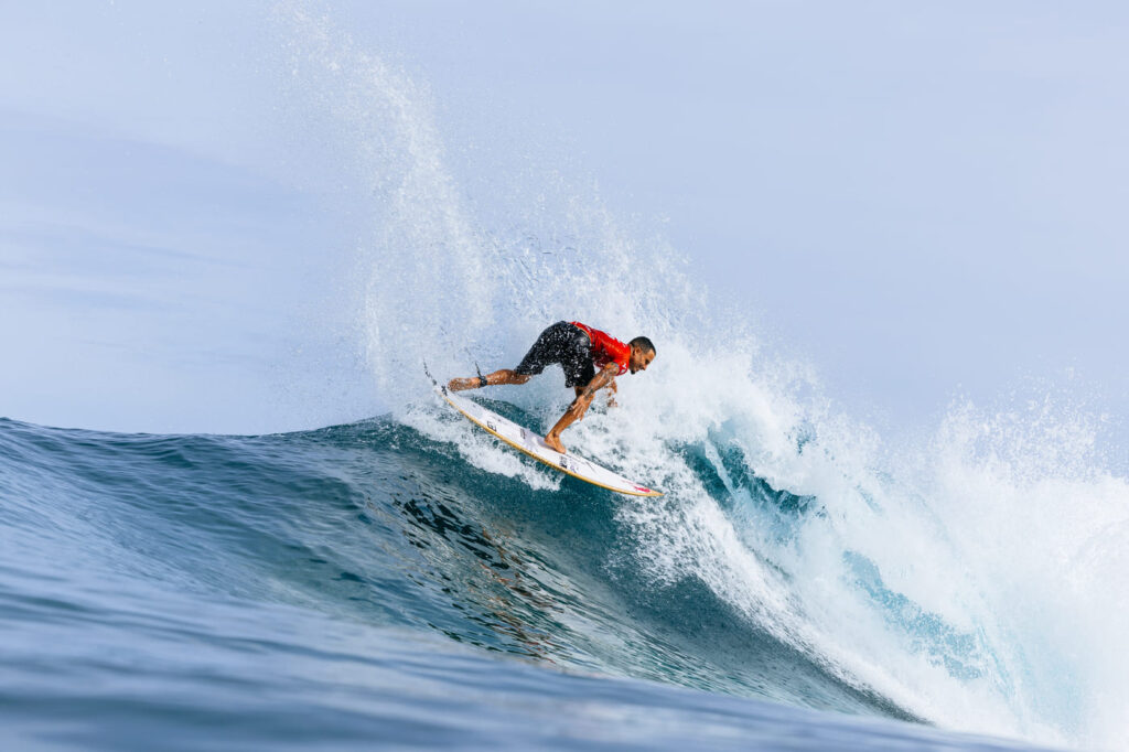 Italo Ferreira, Lexus Pipe Pro 2025, Banzai Pipeline, Hawaii, North Shore de Oahu, WSL, World Surf League, Circuito Mundial de Surf, Havaí. Foto: WSL / Bielmann