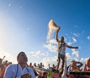 Homenagem a Tiare Couto no North Shore do Havaí, Waialua, Hawaii. Foto: Keale Lemos