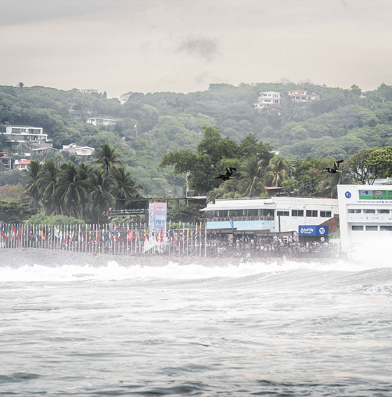 Seis grandes eventos da ISA serão realizados em Surf City El Salvador nos próximos três anos. Foto: ISA / Sean Evans