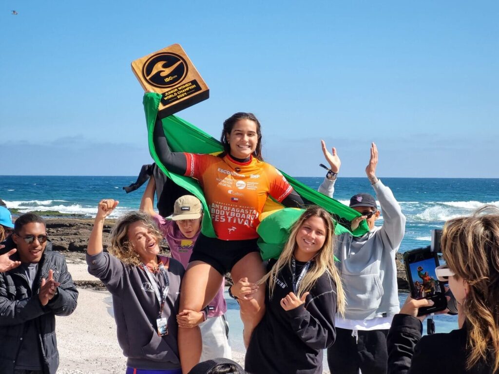 Bicampeã mundial Pro Junior e terceira colocada no circuito feminino em 2024, Luna Hardman chega a Marrocos pronta para brilhar mais uma vez! Foto: Divulgação IBC