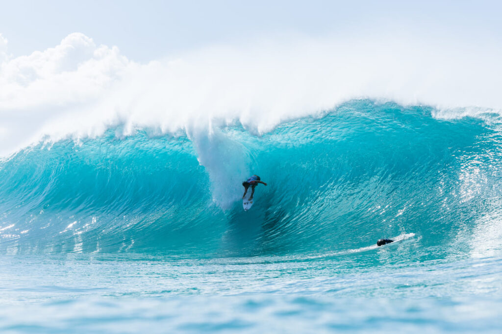 Barron Mamiya, Lexus Pipe Pro 2025, Banzai Pipeline, Hawaii, North Shore de Oahu, WSL, World Surf League, Circuito Mundial de Surf, Havaí. Foto: WSL / Brent Bielmann Barron Mamiya, Lexus Pipe Pro 2025, Banzai Pipeline, Hawaii, North Shore de Oahu, WSL, World Surf League, Circuito Mundial de Surf, Havaí. Foto: WSL / Brent Bielmann
