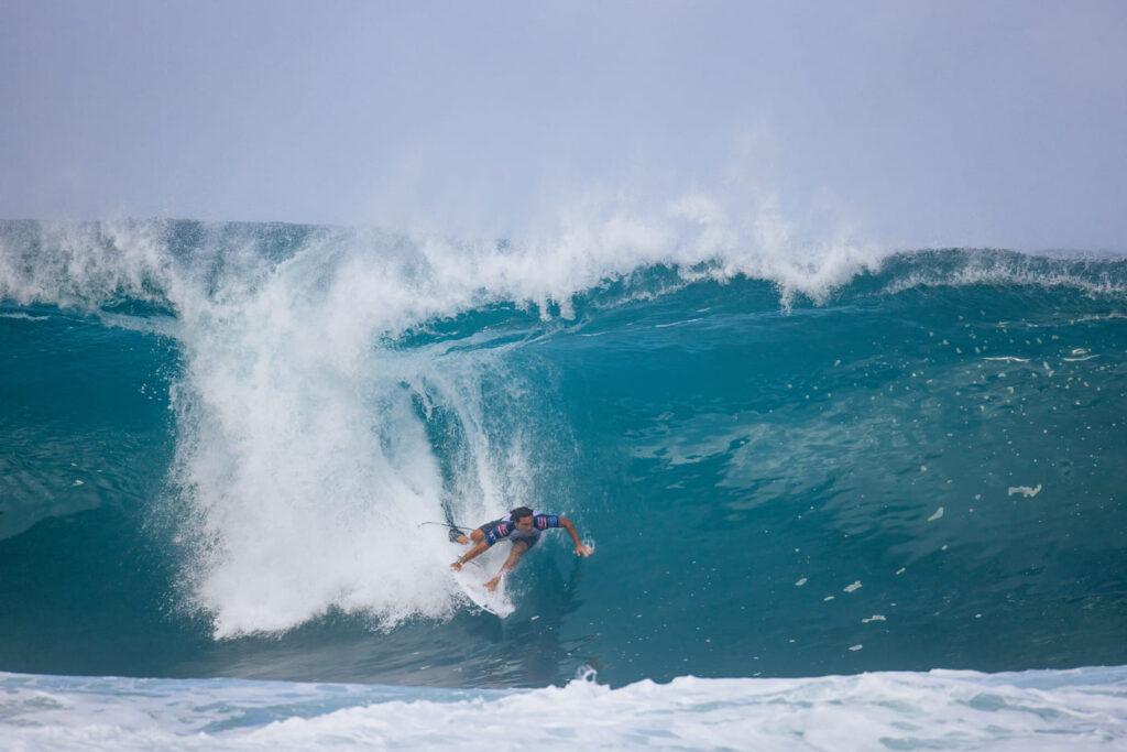 Barron Mamiya, Lexus Pipe Pro 2025, Banzai Pipeline, Hawaii, North Shore de Oahu, WSL, World Surf League, Circuito Mundial de Surf, Havaí. Foto: WSL / Tony Heff