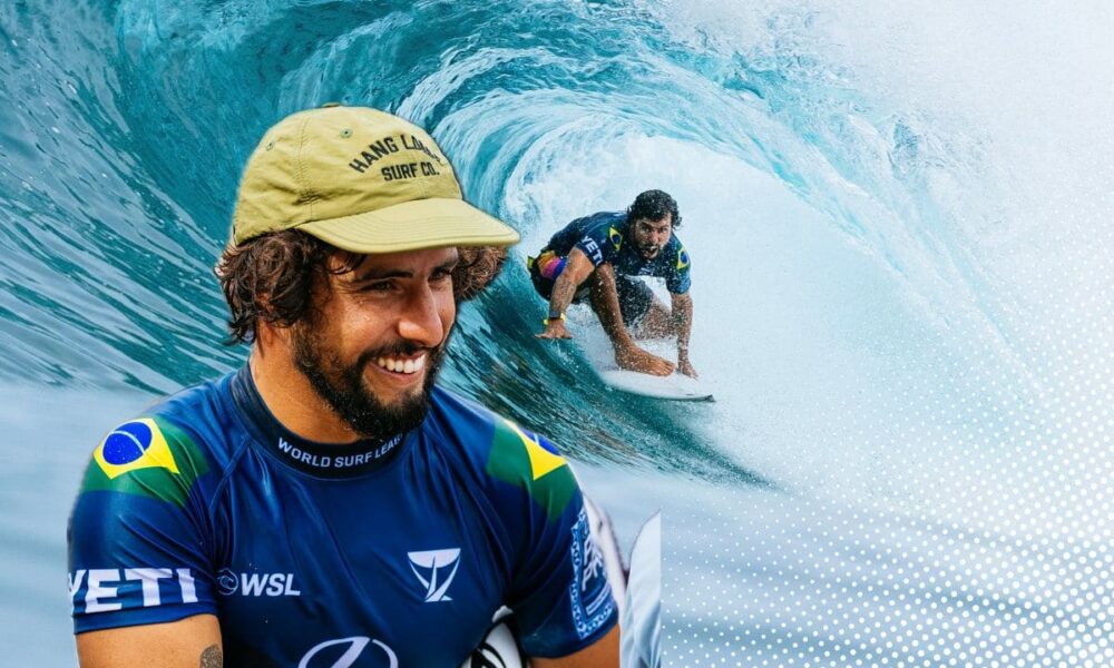 Ian Gouveia superou John John Florence no quintal de casa do havaiano em Pipeline e compartilhou um depoimento exclusivo ao canal AOS Mídia. Após meses difíceis e um corte no joelho dias antes do evento, o brasileiro mostrou sua garra na abertura do CT 2025. Foto: WSL / Reprodução AOS mídia