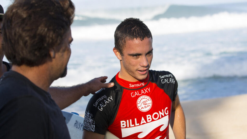 Makai McNamara, Pipeline, Oahu, Hawaii, Havaí. Foto: WSL / Kirstin Scholtz