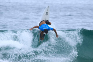 27 Peterson Crisanto Circuito Banco do Brasil de Surfe Etapa São Sebastião Aleko Stergiou 6