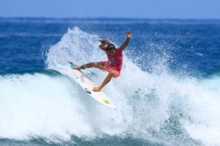 27 Silvana Lima Circuito Banco do Brasil de Surfe Etapa São Sebastião Aleko Stergiou 5