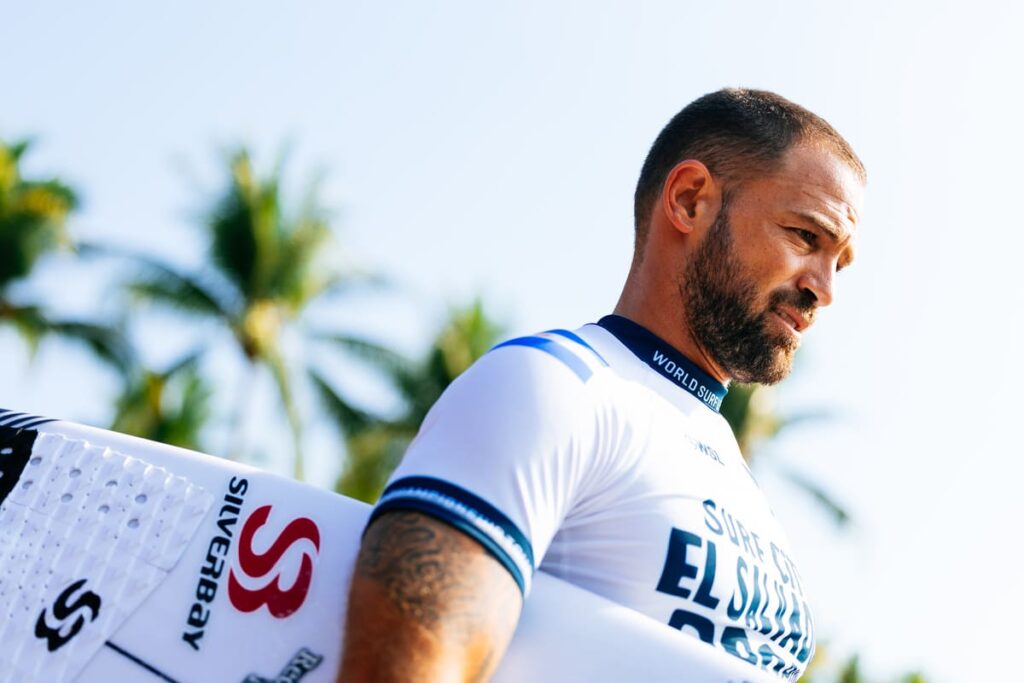 Alejo Muniz durante competição da WSL antes de iniciar nova fase profissional