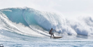 Marcos Monteiro em ação no Urca Challenge 2025 em Guamaré, Rio Grande do Norte, Big Swell, Ondas Grandes, Urca do Minhoto. Foto: Alexandre Alessy