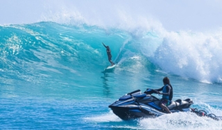 Fabio Gouveia em ação no Urca Challenge 2025 em Guamaré, Rio Grande do Norte, Big Swell, Ondas Grandes, Urca do Minhoto. Foto: Alexandre Alessy