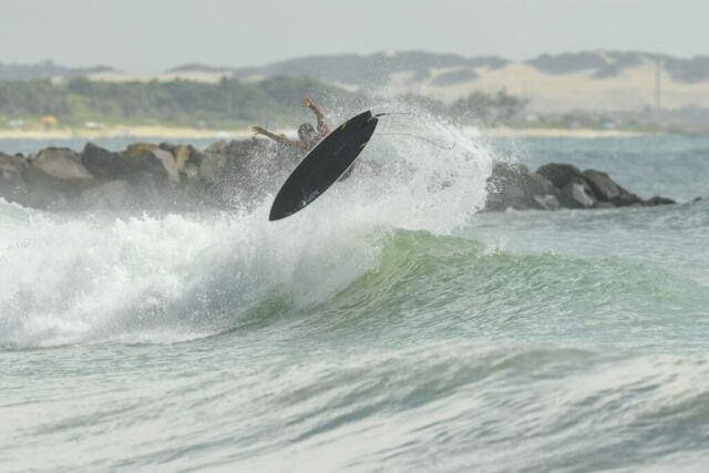 Adauto Sena CircuitoBancoDoBrasilDeSurf Dia1 MarcioDavidPhoto00003