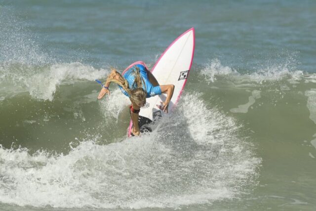 Ana Luiza Do NascimentoCircuitoBancoDoBrasilDeSurfe Dia2 MarcioDavidPhoto00069