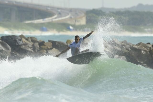 Arthur Chaves CircuitoBancoDoBrasilDeSurf Dia1 MarcioDavidPhoto00016
