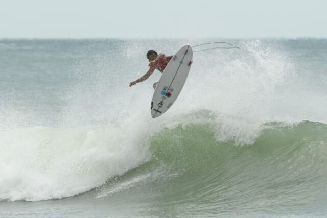 Breno Eduardo CircuitoBancoDoBrasilDeSurf Dia1 MarcioDavidPhoto00026