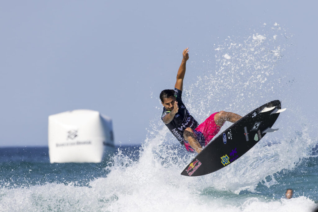Italo Ferreira CircuitoBBdeSurf Daniel Smorigo Italo Ferreira CircuitoBBdeSurf Daniel Smorigo
