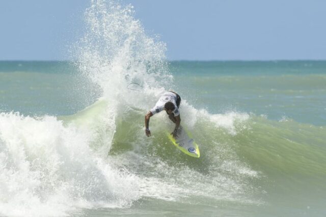 Lucas Pires CircuitoBancoDoBrasilDeSurfe Dia2 MarcioDavidPhoto00052
