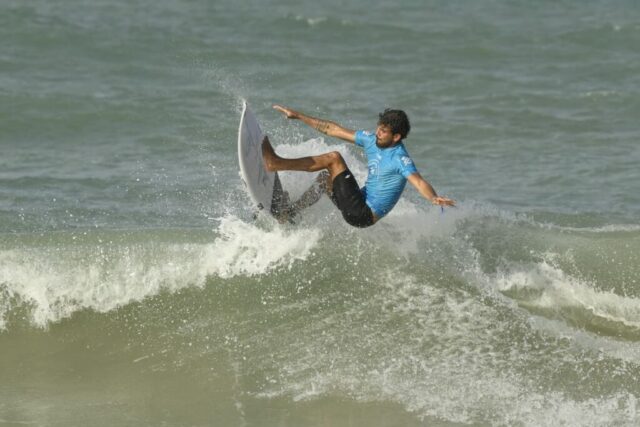 Valentin Neves CircuitoBancoDoBrasilDeSurfe Dia1 MarcioDavidPhoto00065