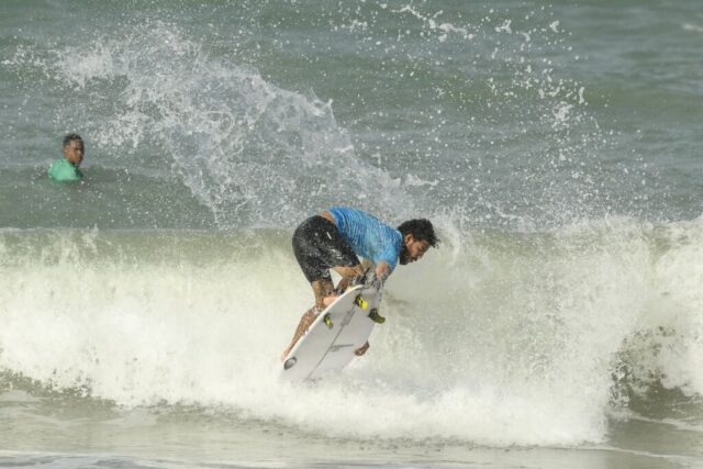 Valentin Neves CircuitoBancoDoBrasilDeSurfe Dia1 MarcioDavidPhoto00069