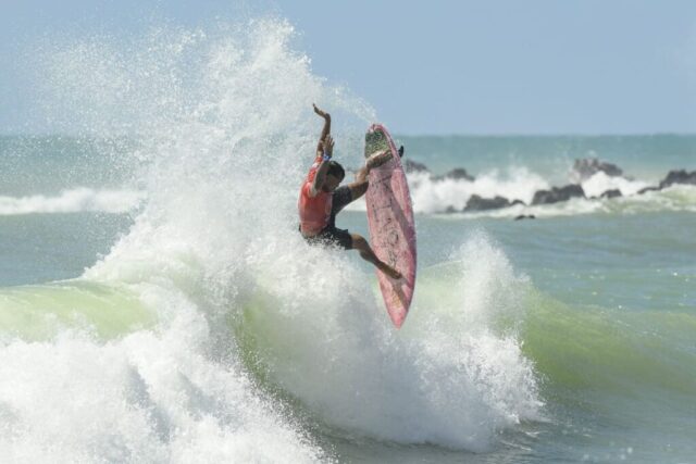Weslley Dantas CircuitoBancoDoBrasilDeSurfe Dia2 MarcioDavidPhoto00004