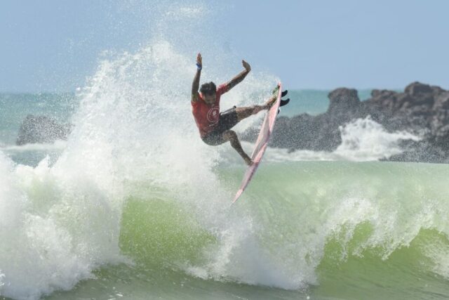 Weslley Dantas CircuitoBancoDoBrasilDeSurfe Dia2 MarcioDavidPhoto00005
