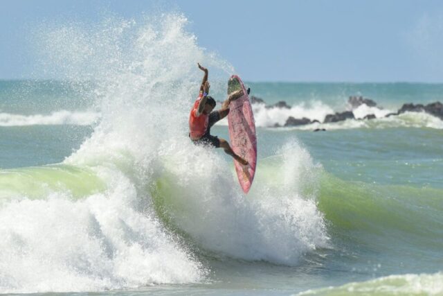 Weslley Dantas CircuitoBancoDoBrasilDeSurfe Dia2 MarcioDavidPhoto00108