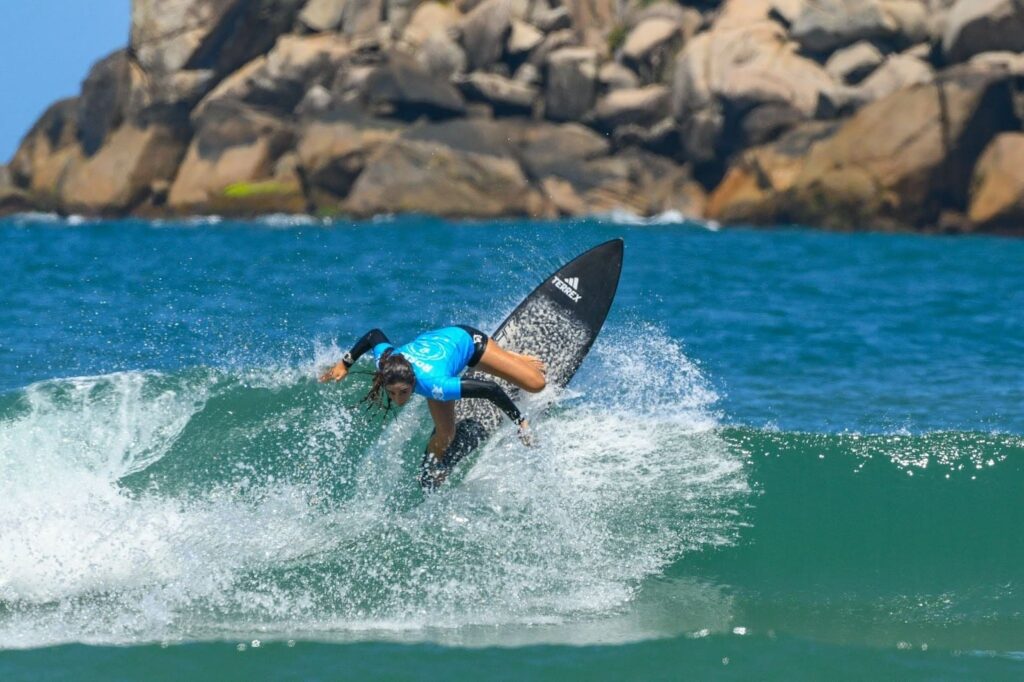 Daniella Rosas (PER) é vice-campeã do Circuito Banco do Brasil de Surfe - Etapa Imbituba. Créditos: WSL/ Marcio David