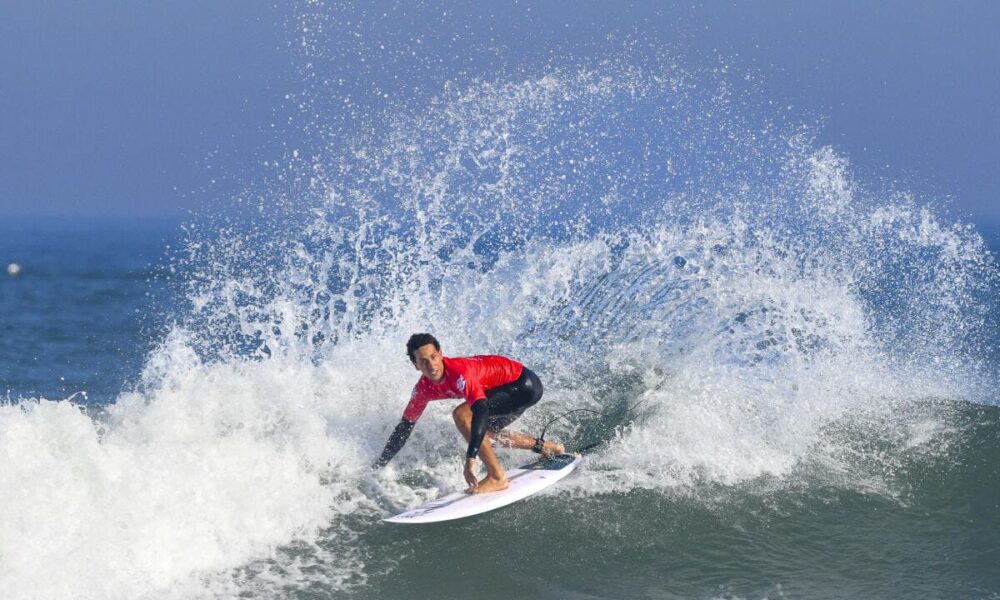 Imagem: Renan Pulga (BRA) é o grande nome do primeiro dia do Circuito Banco do Brasil de Surfe - Etapa Imbituba. - WSL / Marcio David