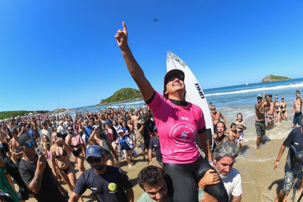 Sophia Medina é campeã do Circuito Banco do Brasil de Surfe - Etapa Imbituba. Créditos: WSL/ Marcio David