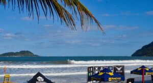 Hang Loose Surf Atack Praia do Tombo Guaruja Foto Erik Medalha 3 1068x580