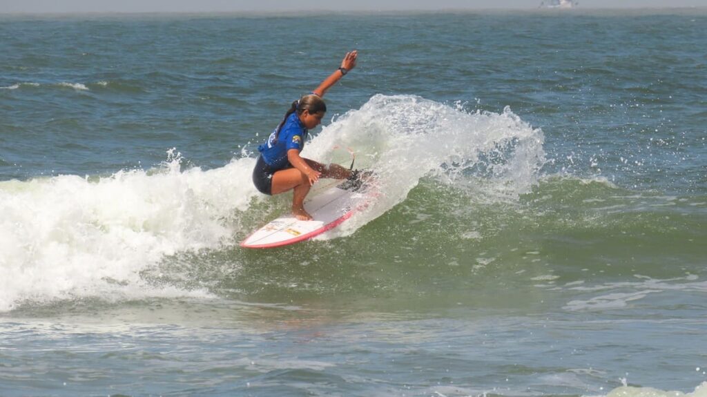 471137 1222454 maeva guastala dia 4 surf brasil base foto pablo jacinto