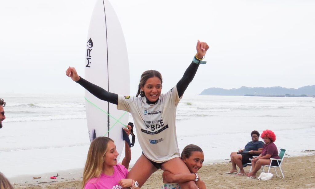 Hanna Prado no Surf Brasil Base 2026 em Navegantes