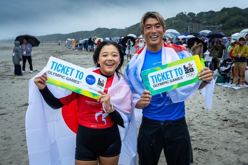 Kanoa Igarashi e Mirai Ikeda conquistaram as primeiras vagas do surfe para os Jogos Olímpicos de Los Angeles 2028. Foto: ISA