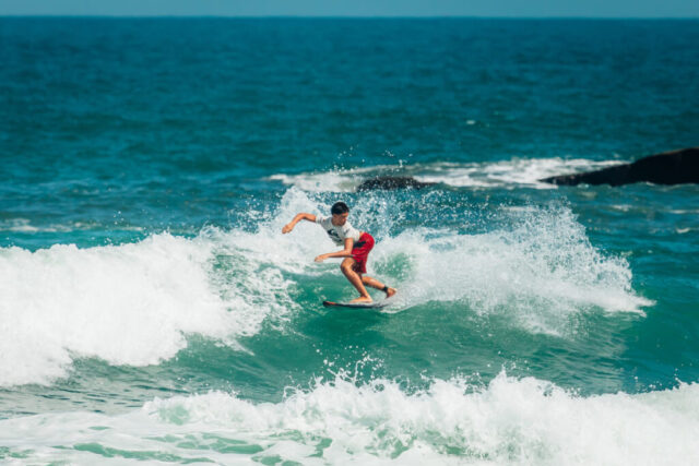 King and Queen of the Groms 2026, apresentado por Quiksilver e Roxy, em Itamambuca, Ubatuba (SP). Foto: Divulgação