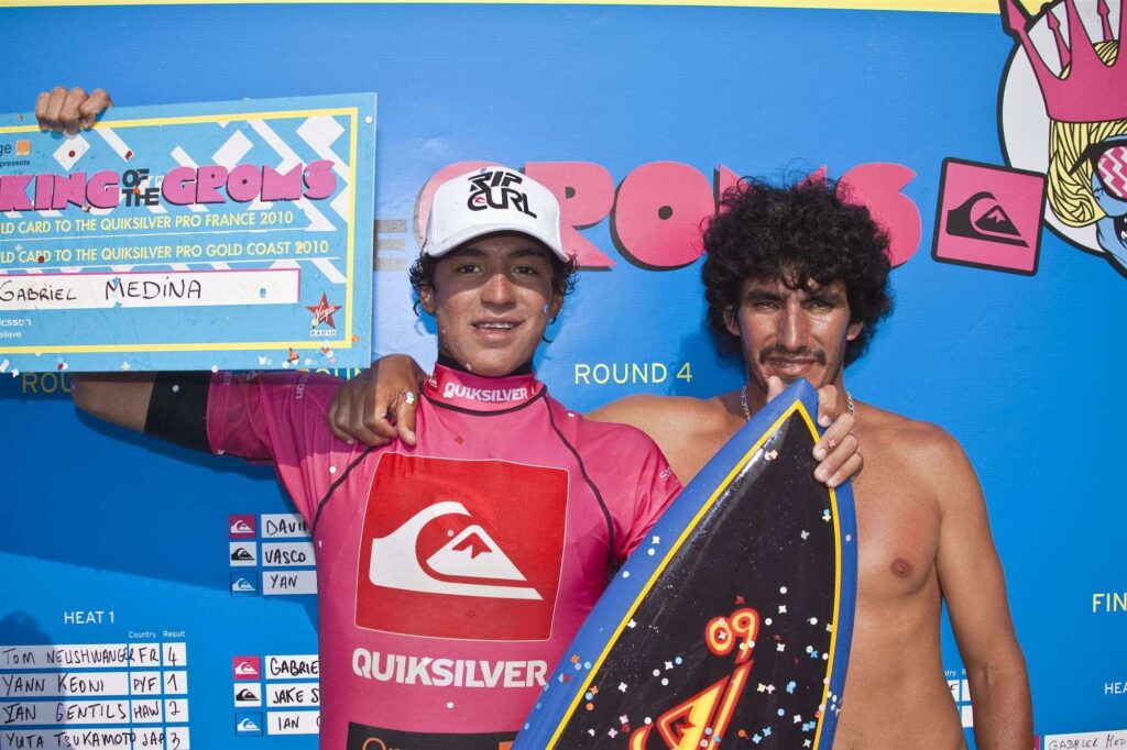 Gabriel Medina e Charles Saldanha, Les Bourdaines, Hossegor, França, Quiksilver King of the Groms 2009, France. Foto: Joli